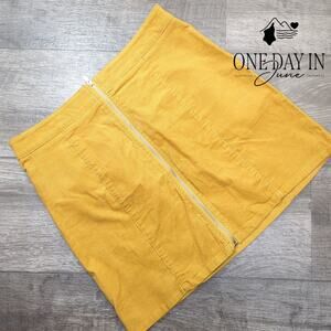 Charlotte Russe Corduroy Zip Front Mini Skirt Size M